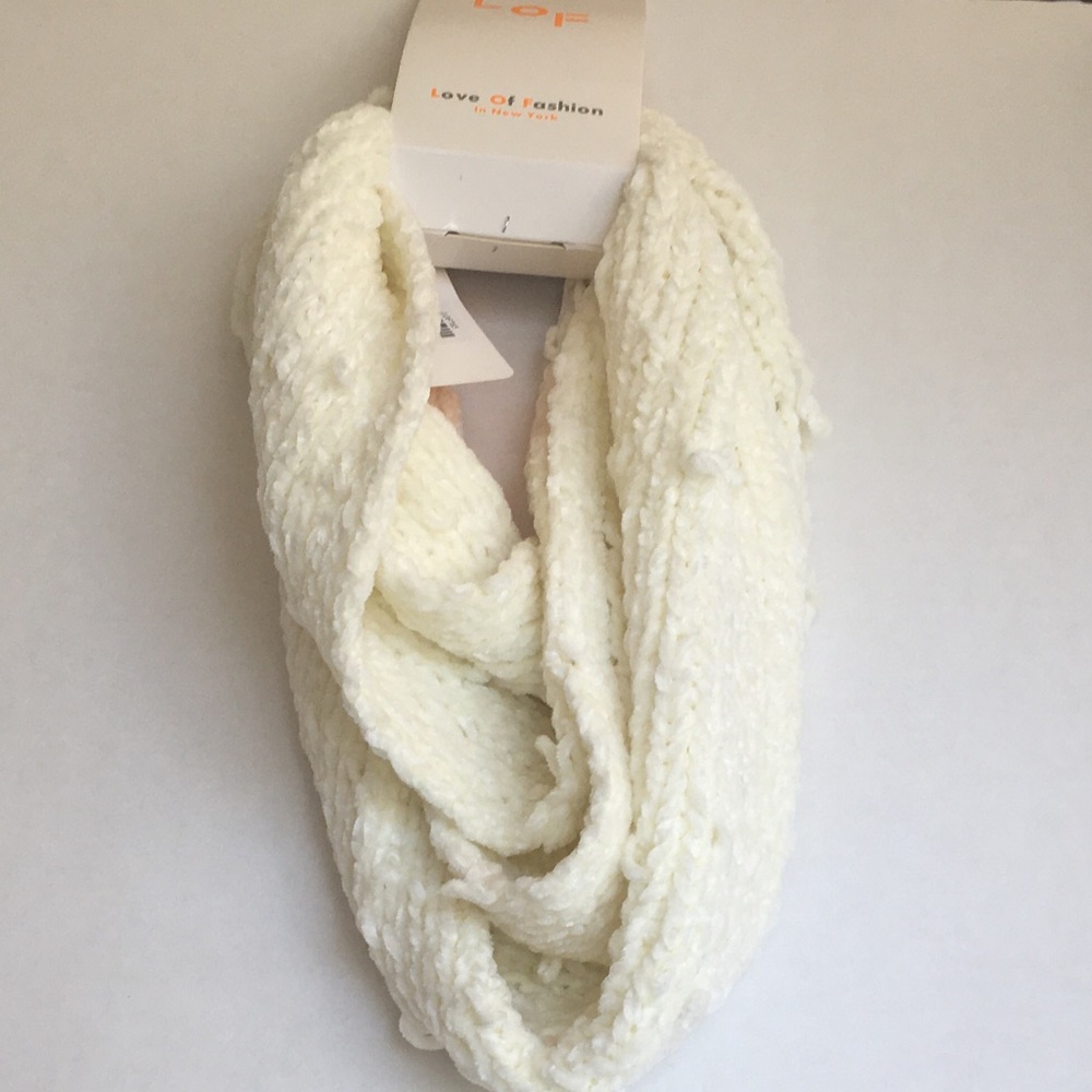 Infinity Scarf - Picture 2 of 3